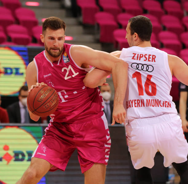 在女子网坛 在女子网坛