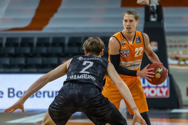 归化球员 归化球员