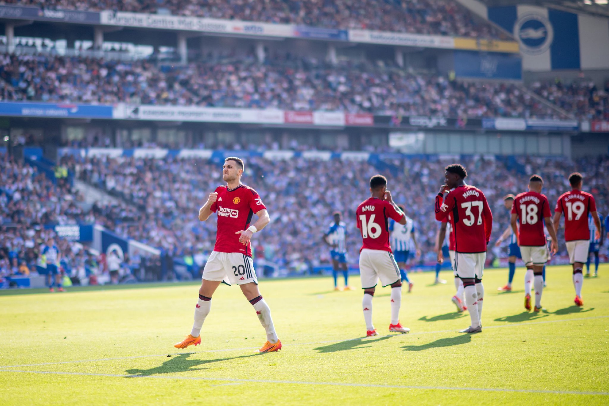 不仅激励着 不仅激励着