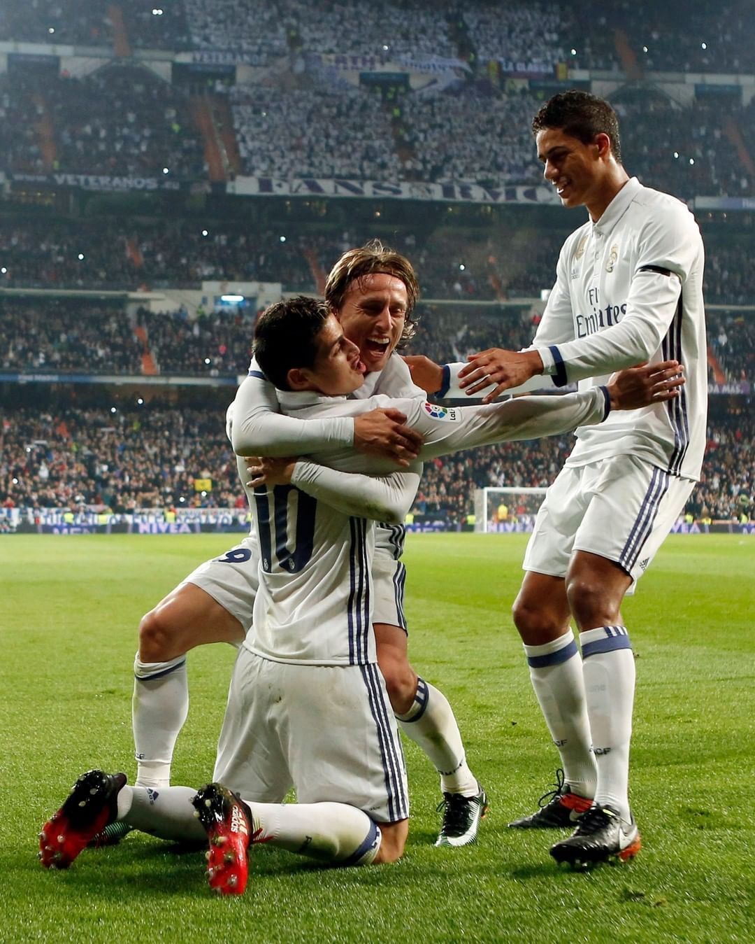 令人瞩目的 令人瞩目的